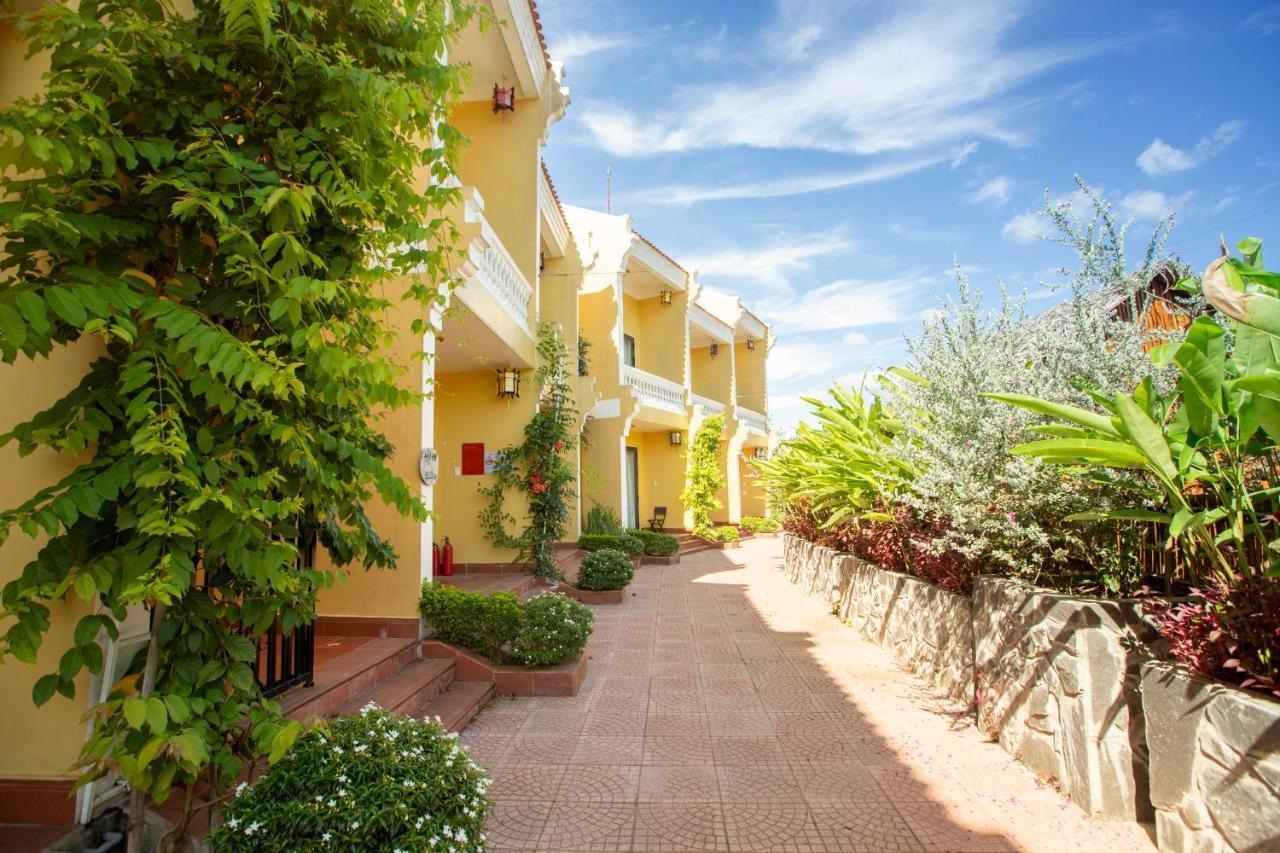 Doan Gia Resort Фонгня Экстерьер фото